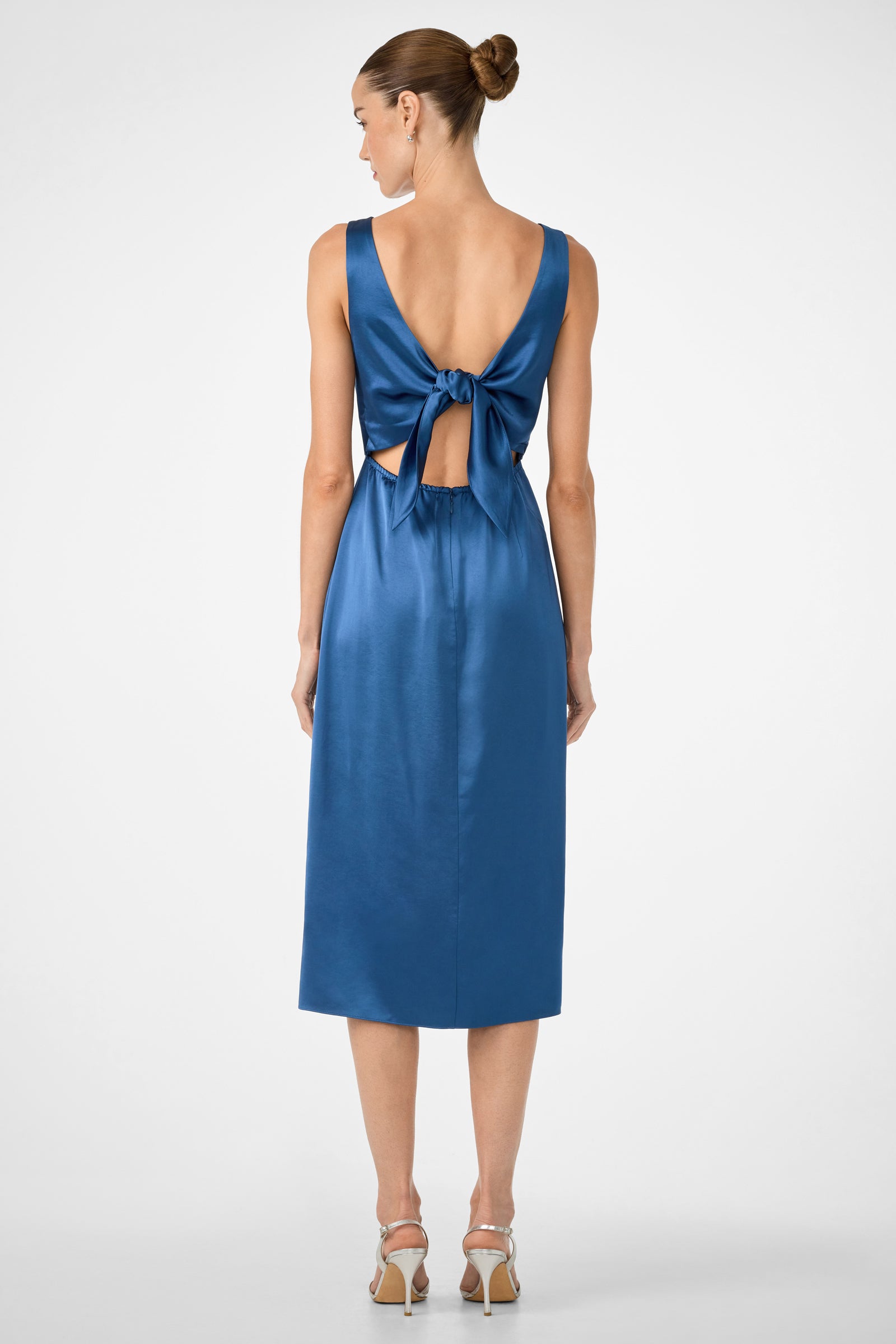 Mochi Sleeveless Midi Dress
