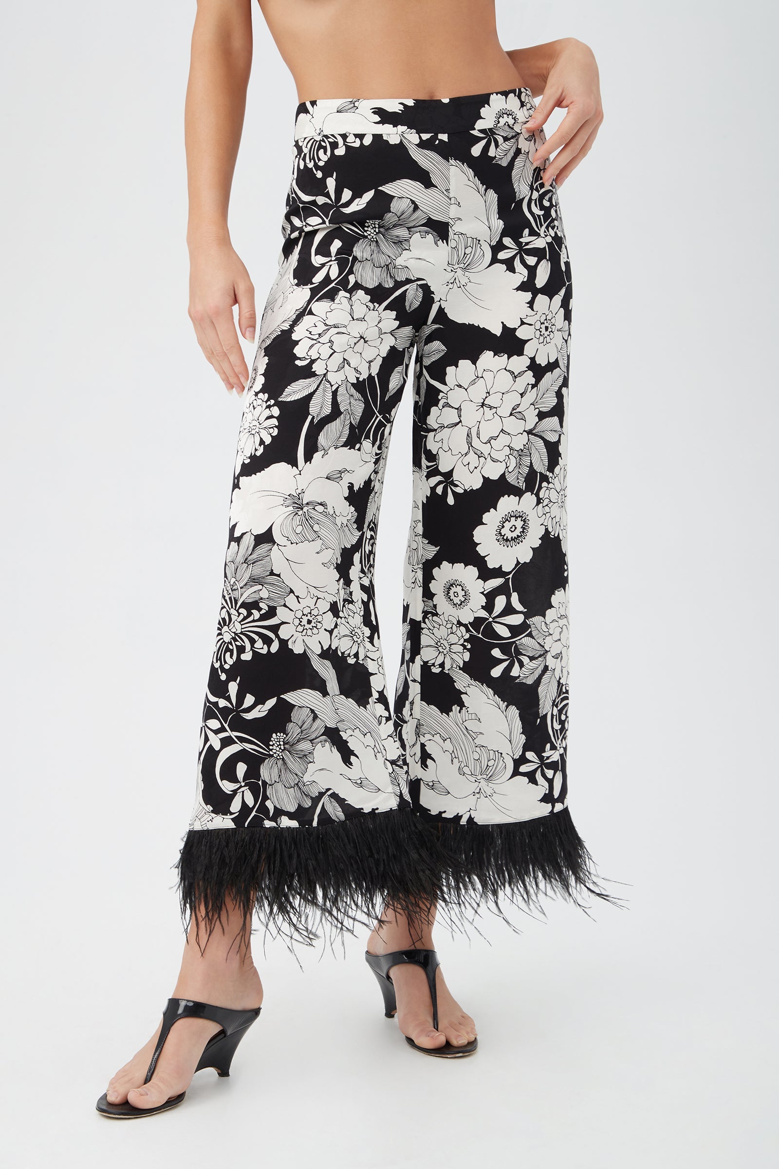 Short Weekend Feather-Trimmed Pant