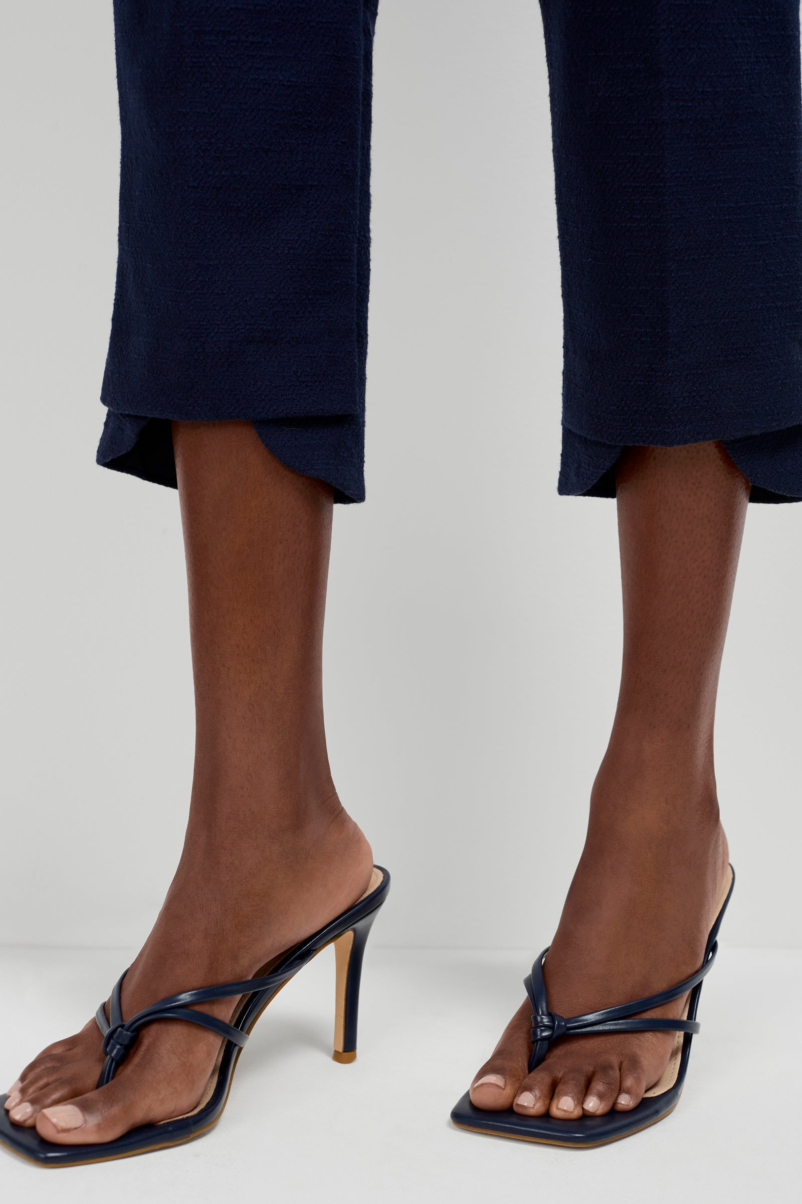 Ore Button-Hem Cropped Pant