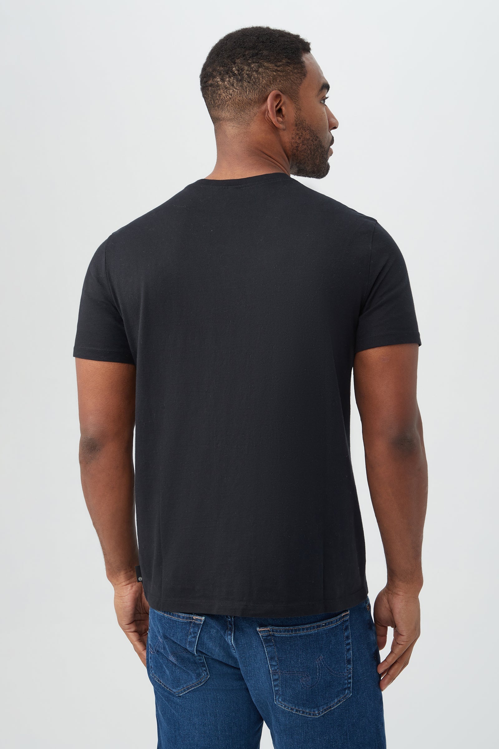 AG Men's Bryce V Neck Tee