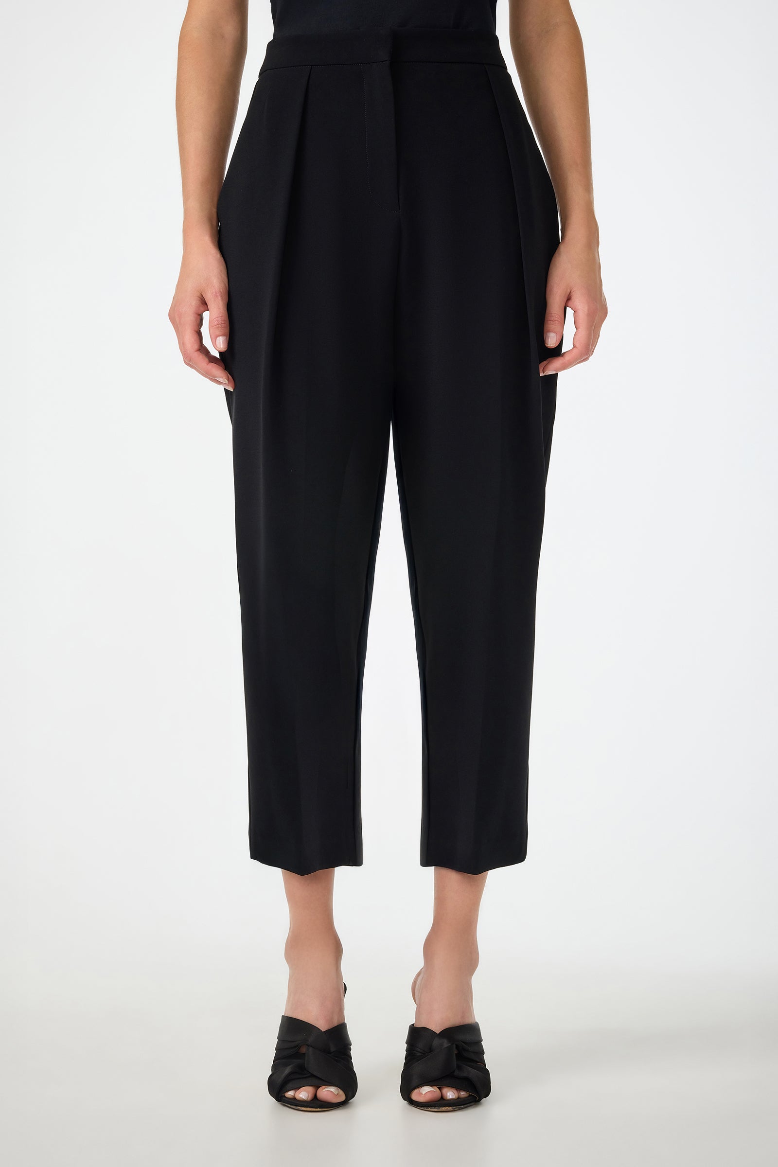 Larch Tailored Cropped Pant