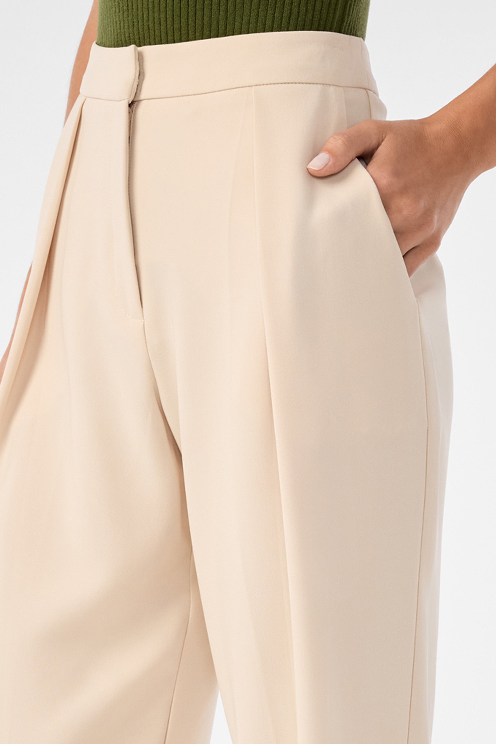 Larch Tailored Cropped Pant