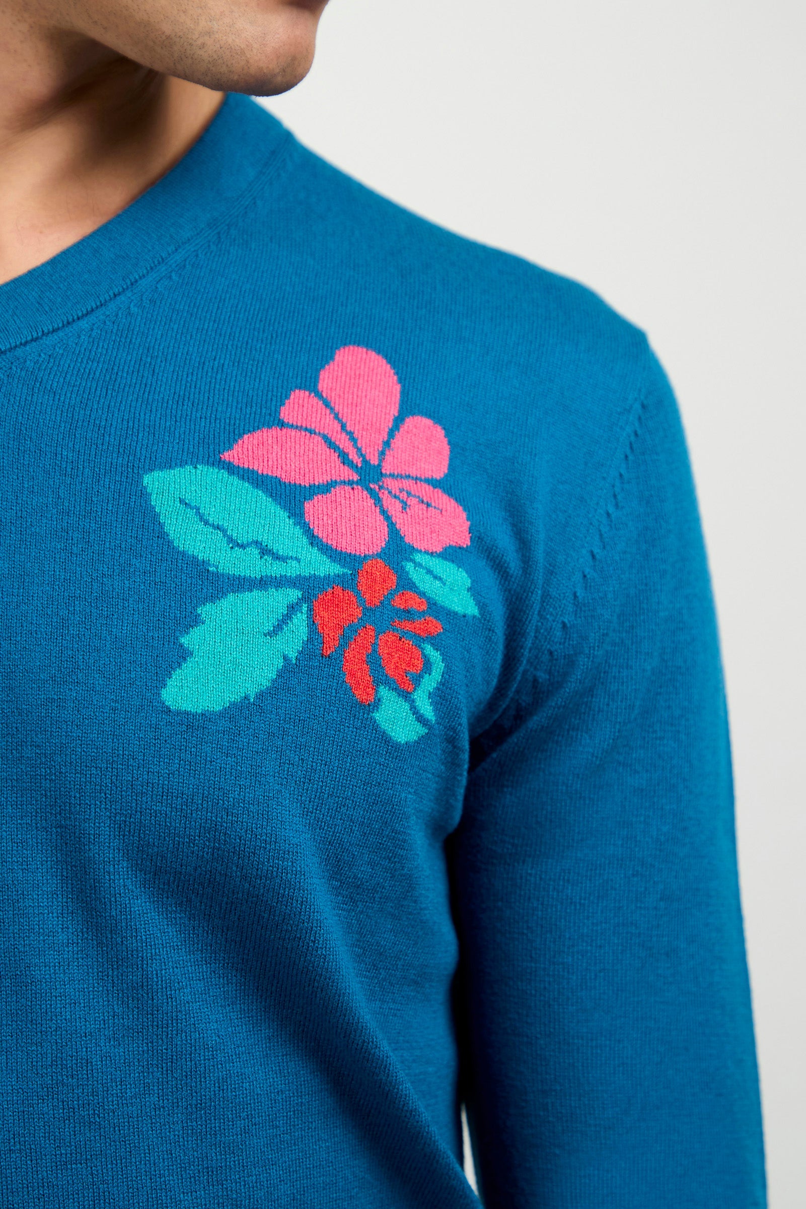 Copacabana V-Neck Sweater