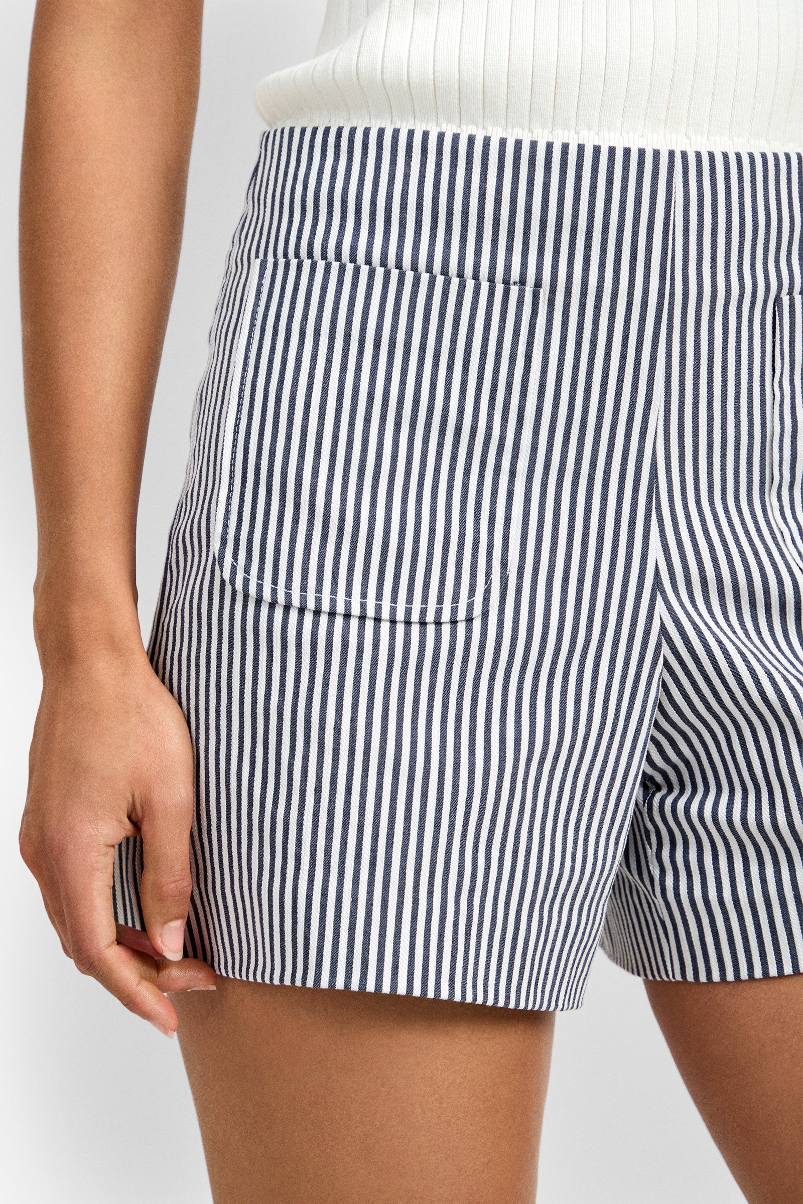 Caspian Short