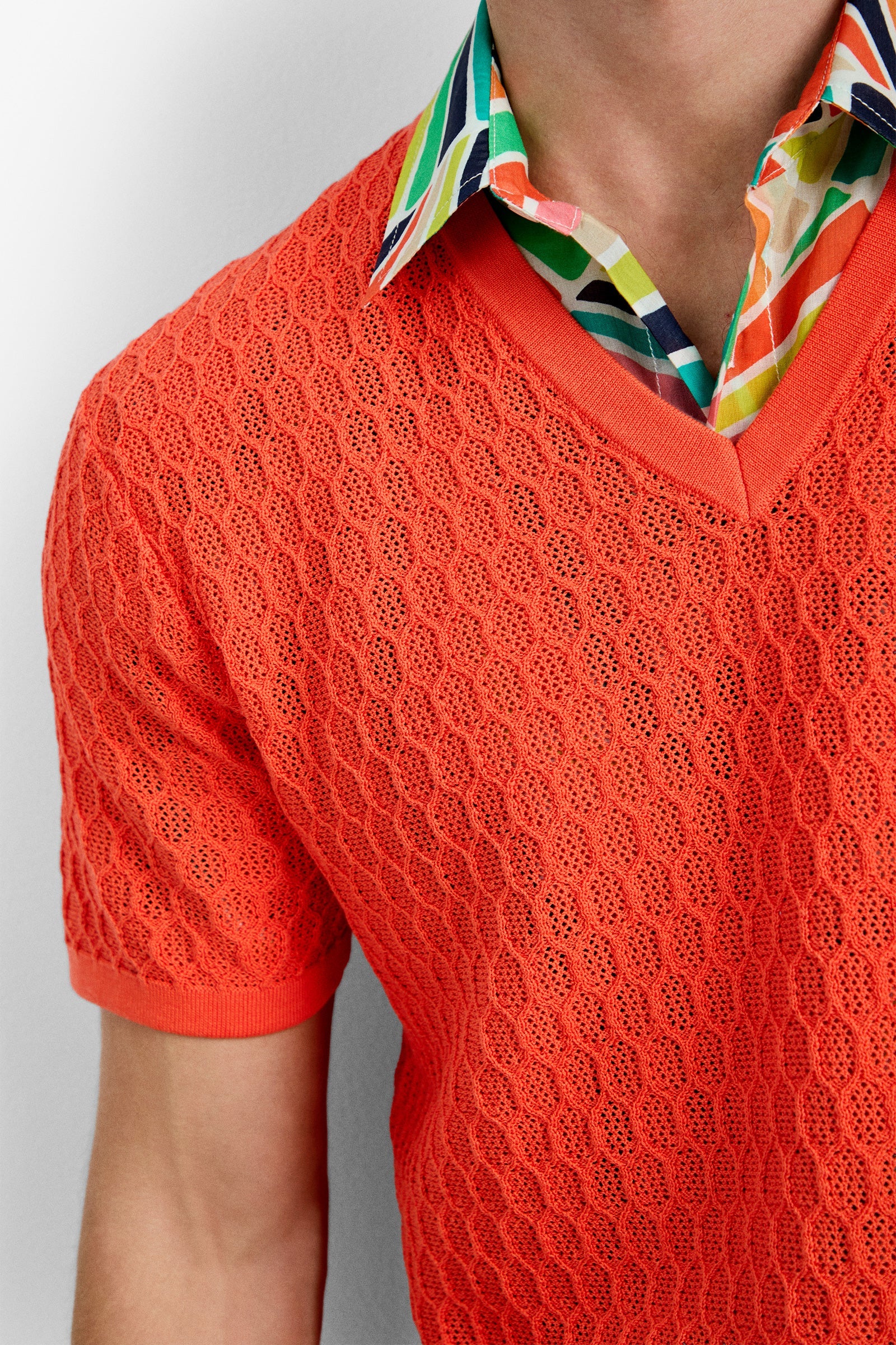 Heyes Mesh Henley V-Neck