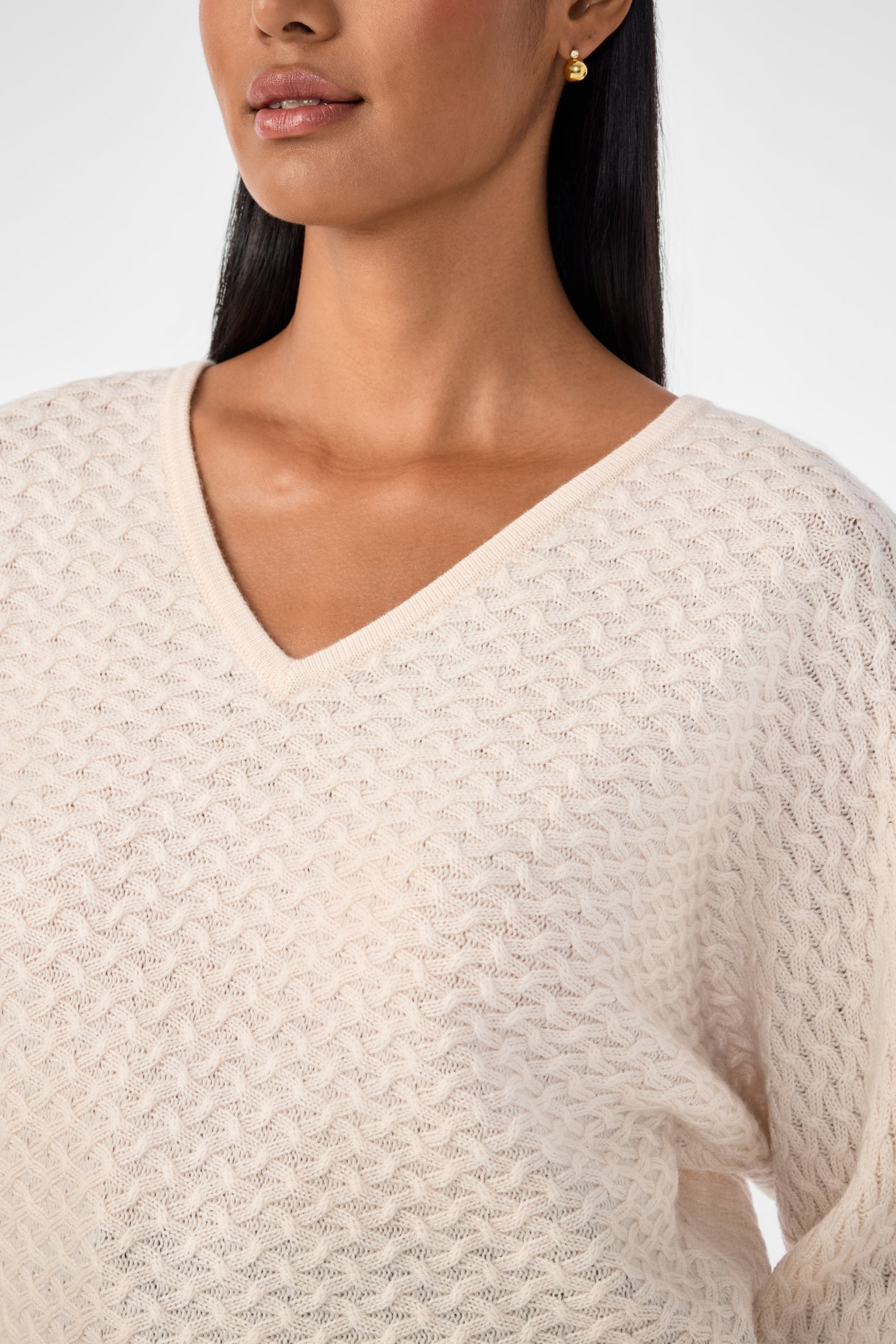 Lima V-Neck Pullover