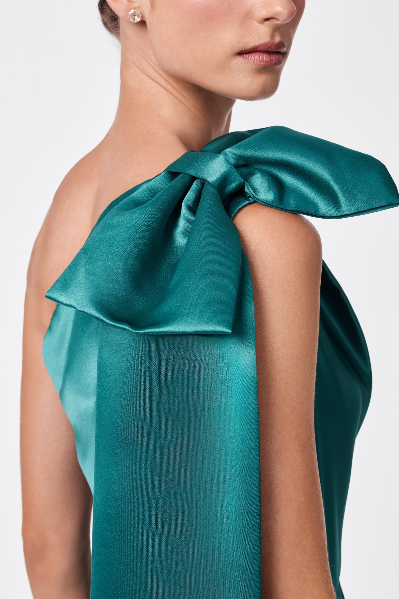 Romance One-Shoulder Dress