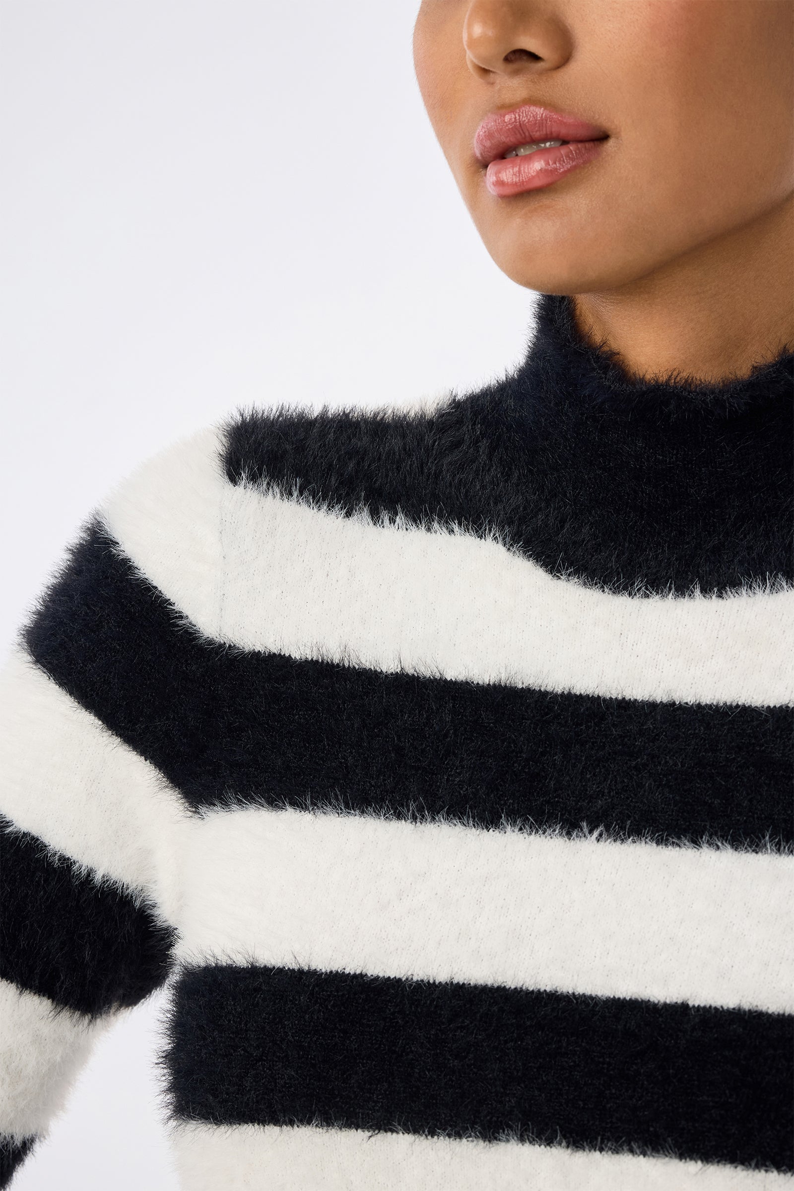 Mali Mock Neck Pullover