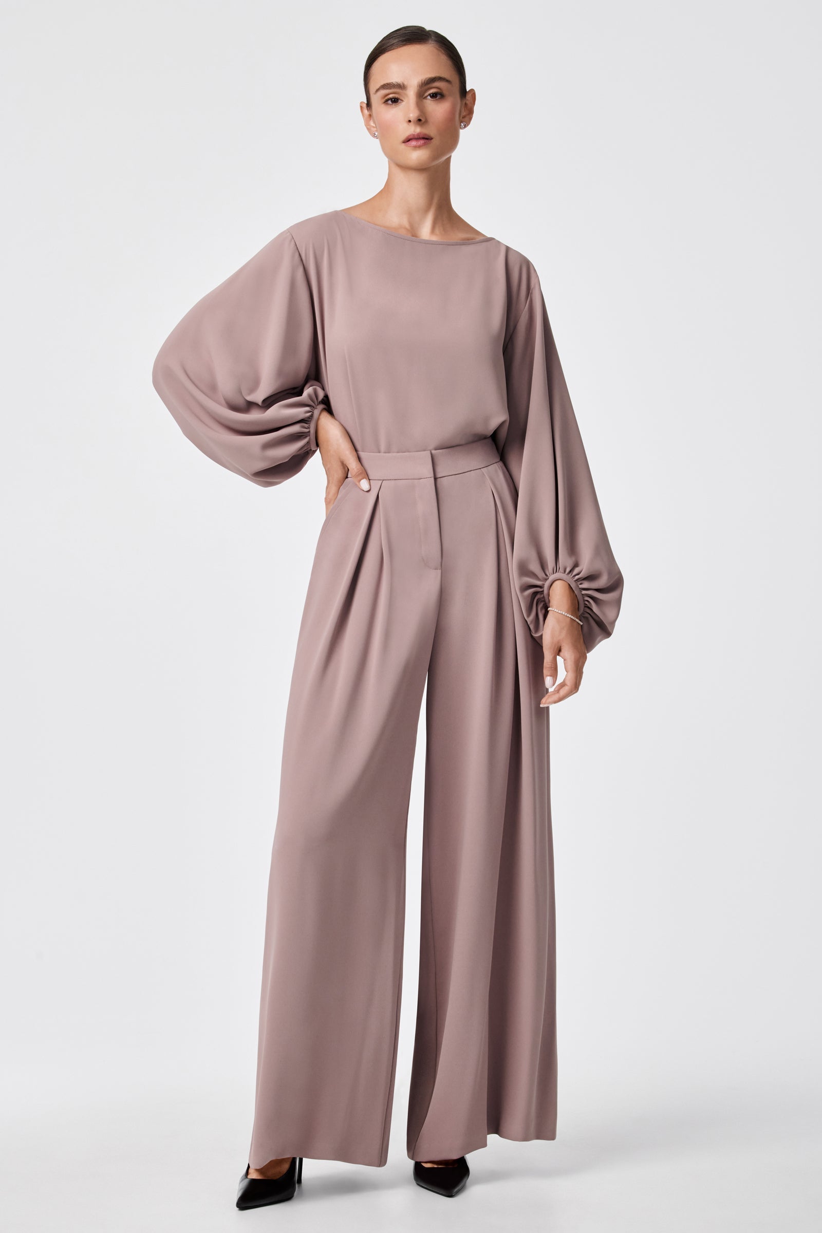 Saige Wide-Leg Short Pant