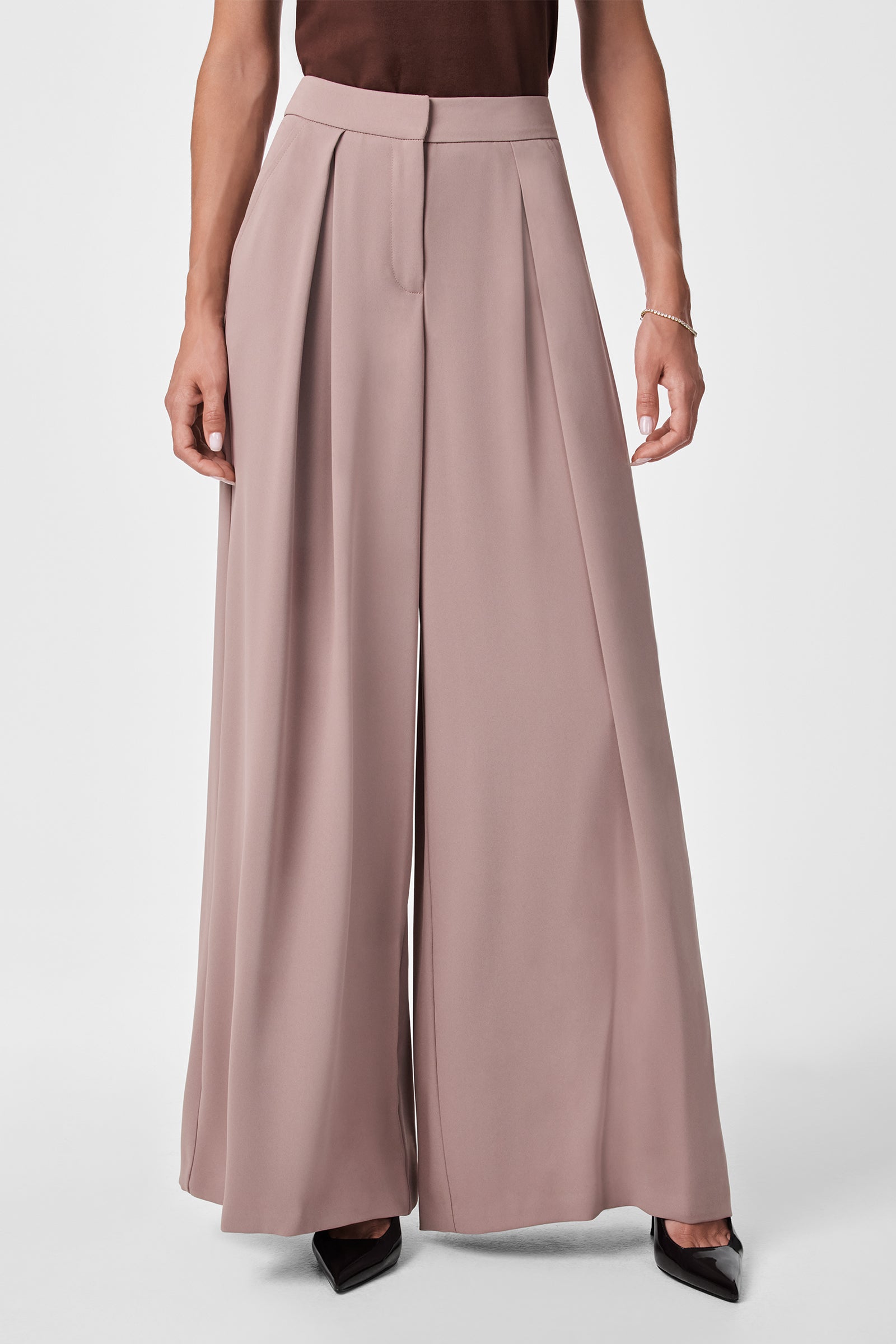 Saige Wide-Leg Pant