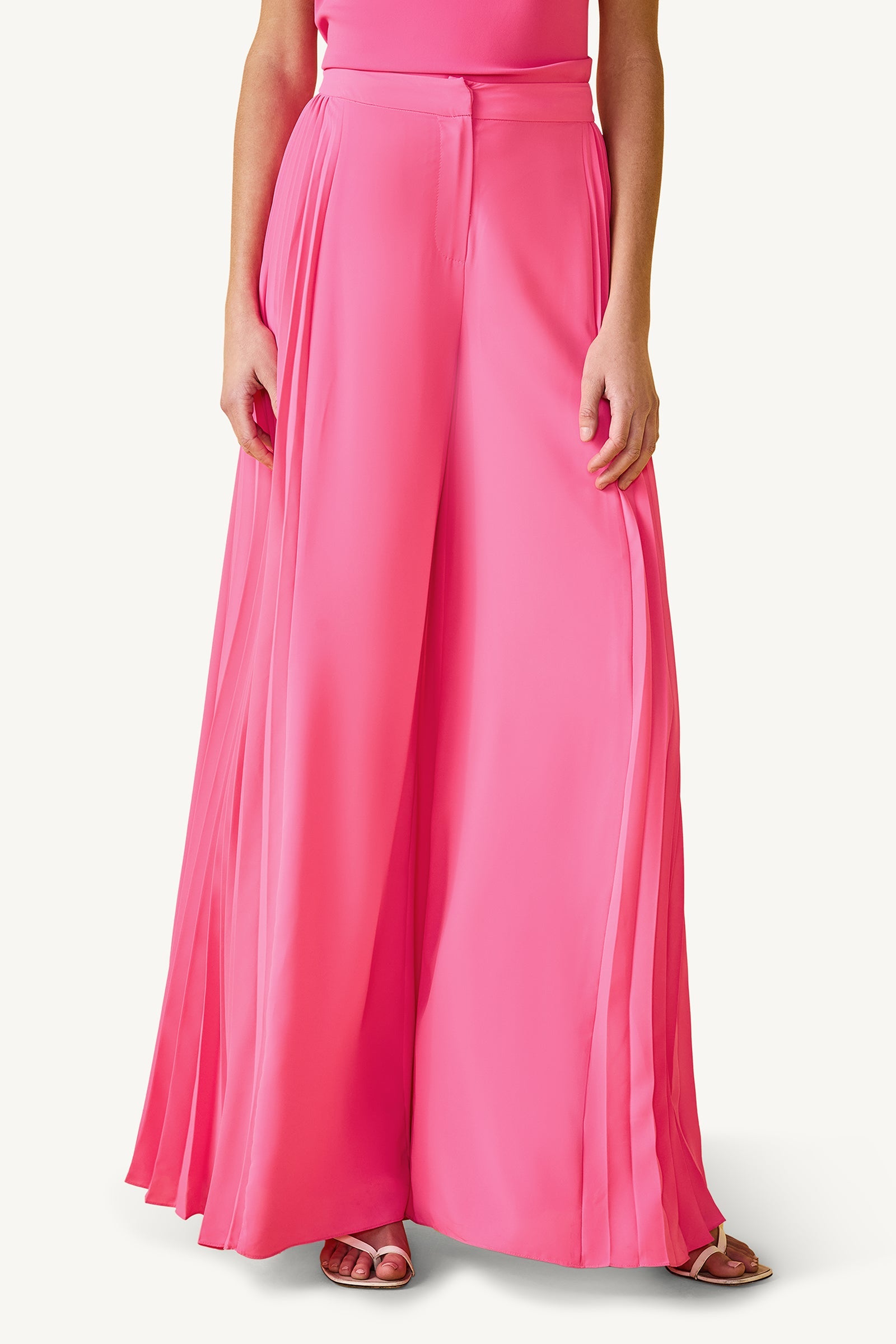 Frame Wide-Leg Pleated Pant - GS Georgette