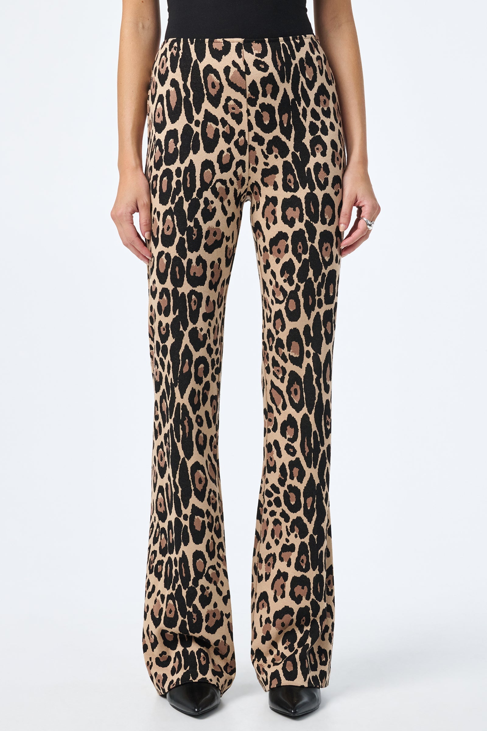 Jacoba Slim-Fit Bootcut Pant