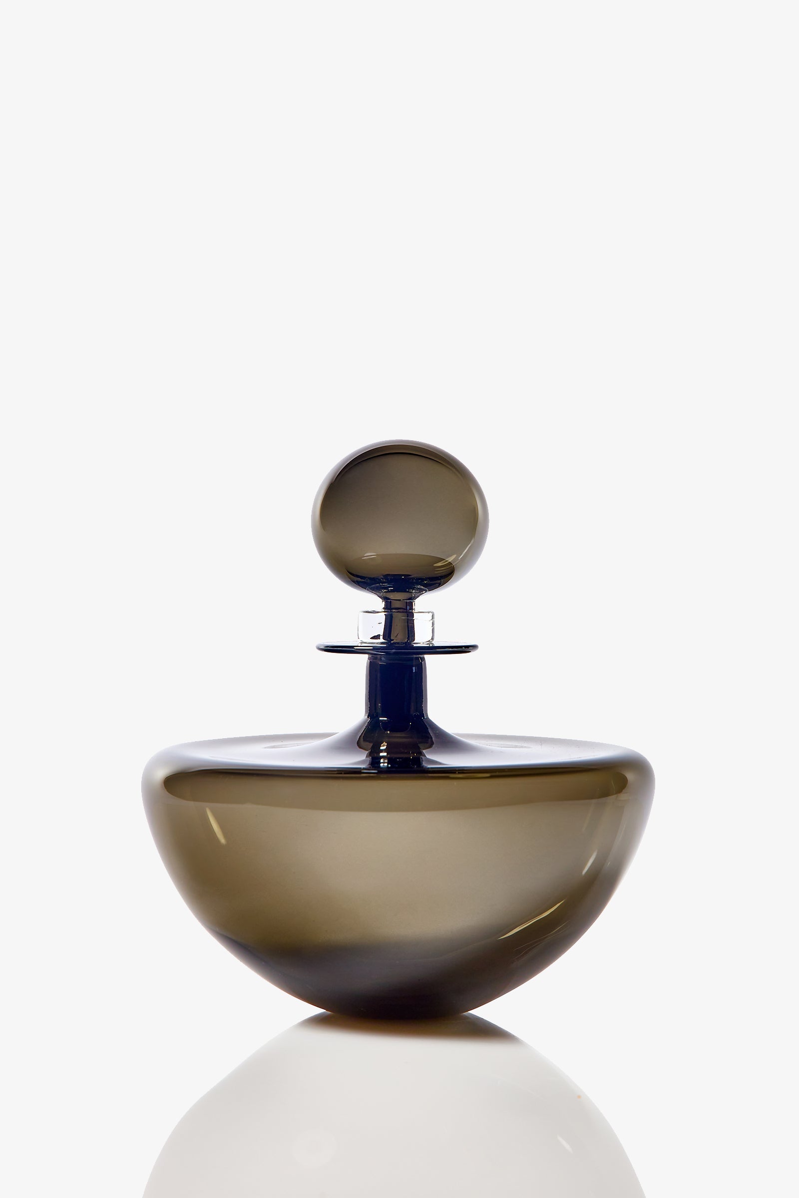 Petite Low Arc Decanter