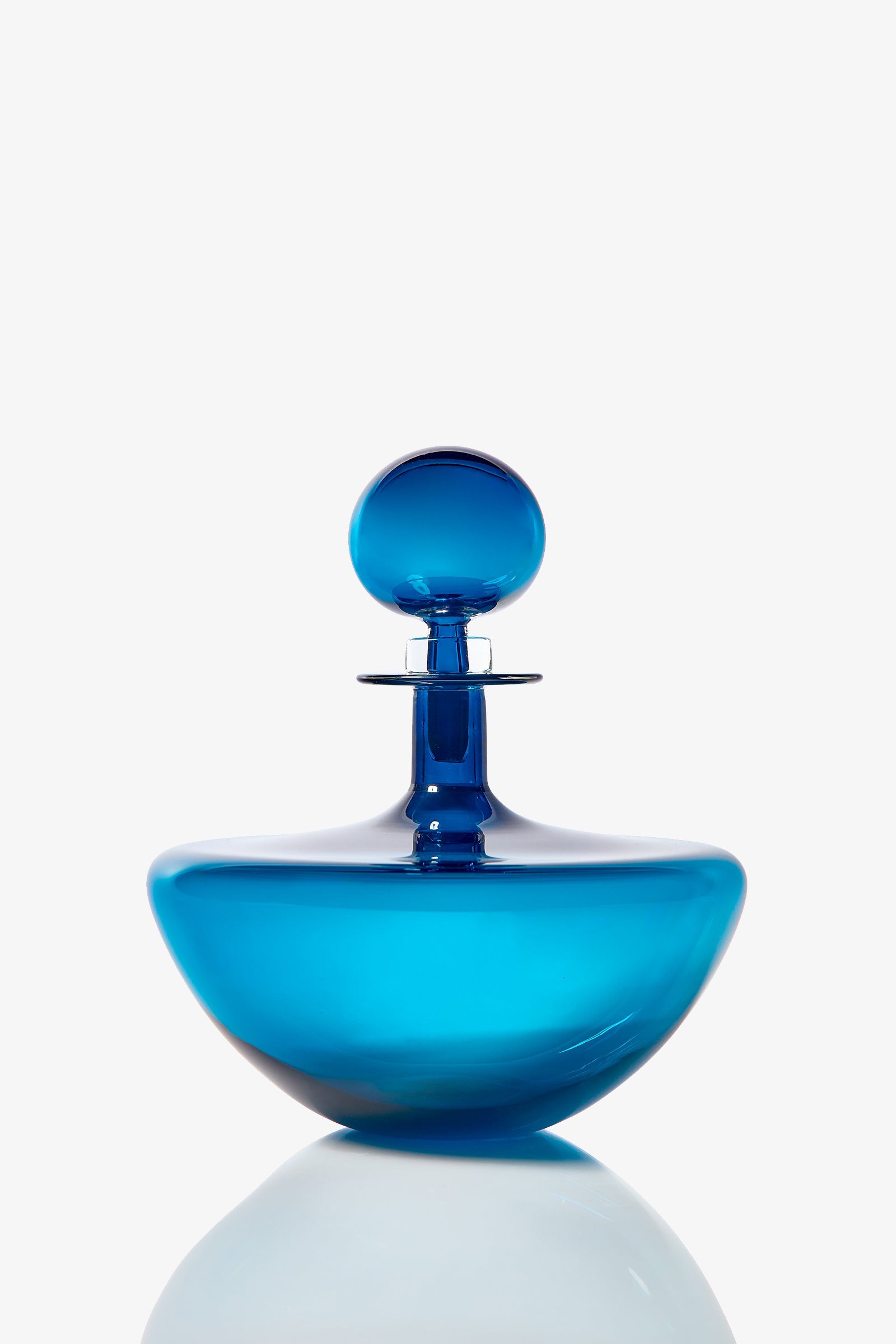 Petite Low Arc Decanter
