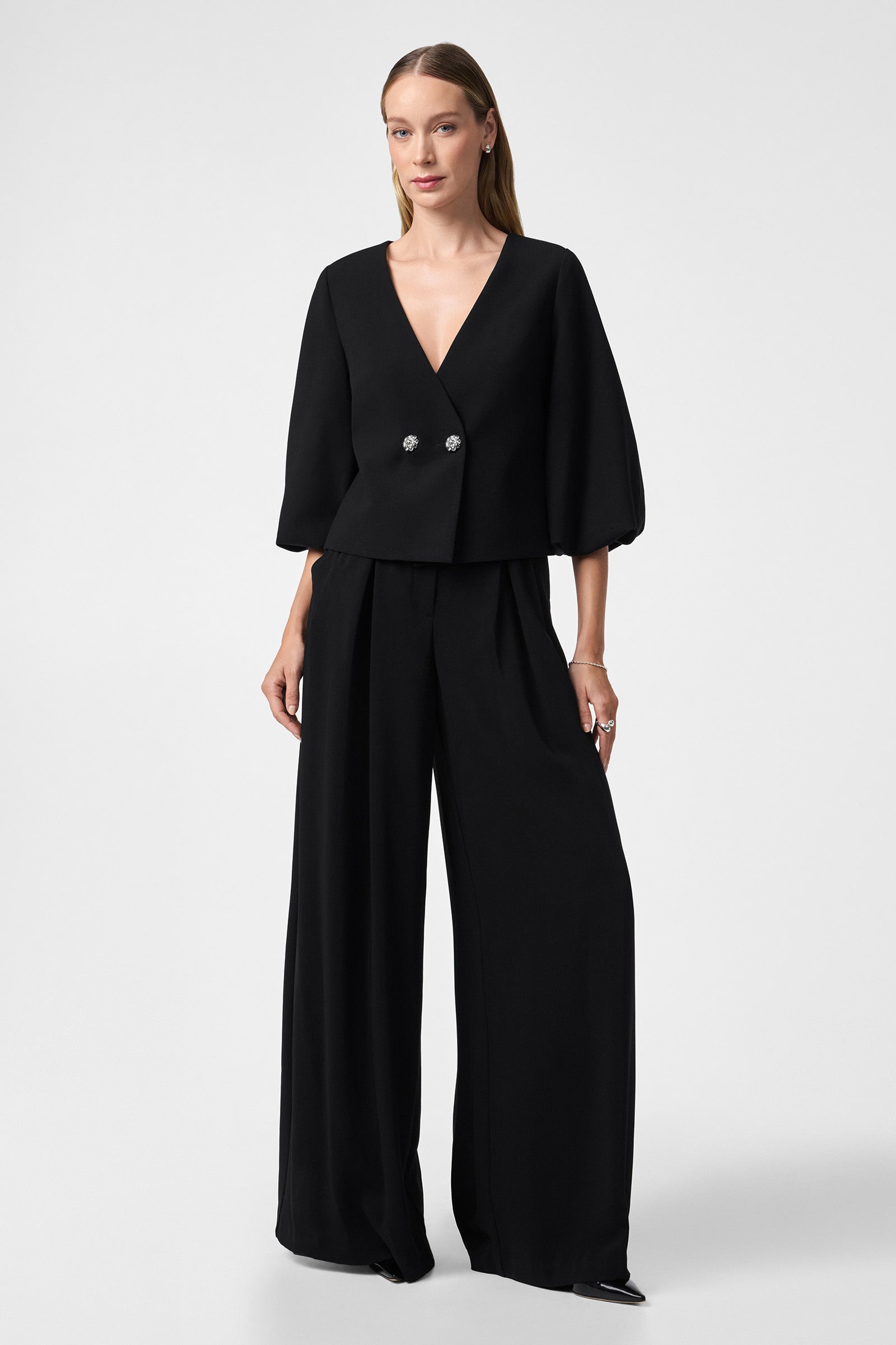 Saige Wide-Leg Short Pant